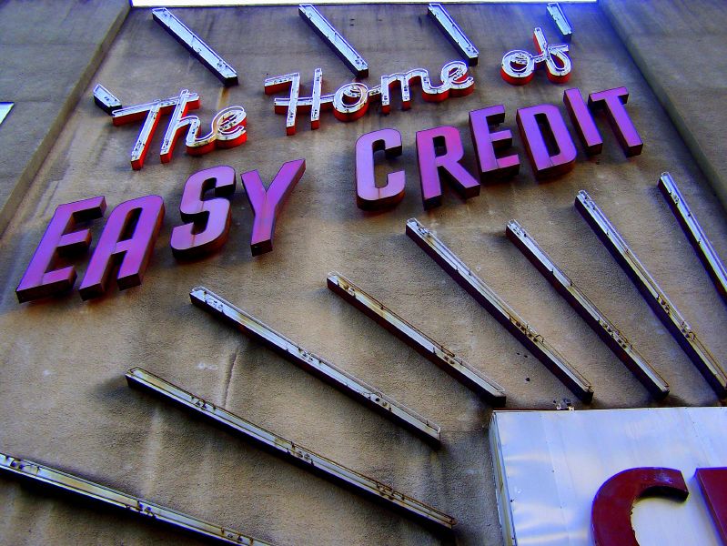 easy credit sign