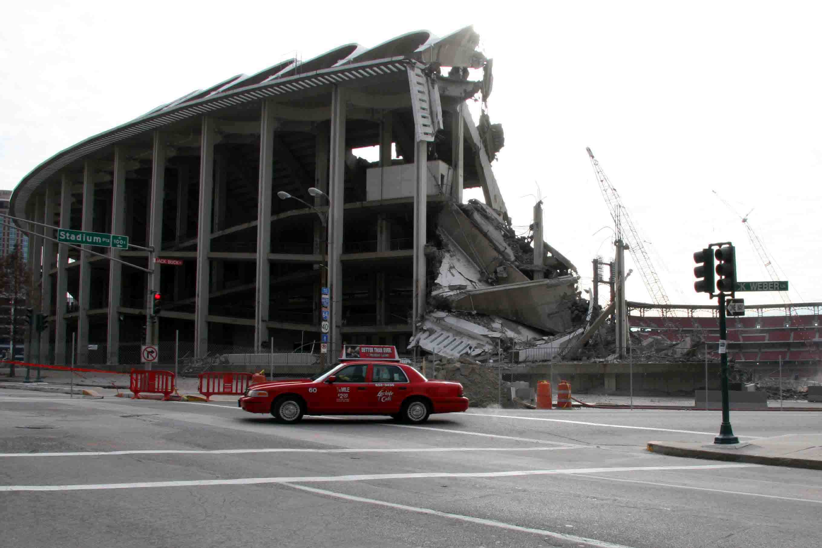 demolition of old Busch Stadium